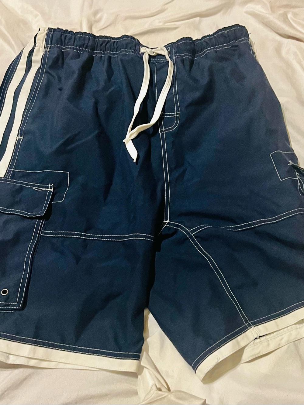 Beverly Hills Polo Club Navy Blue Cargo Swim Shorts with White Trim L